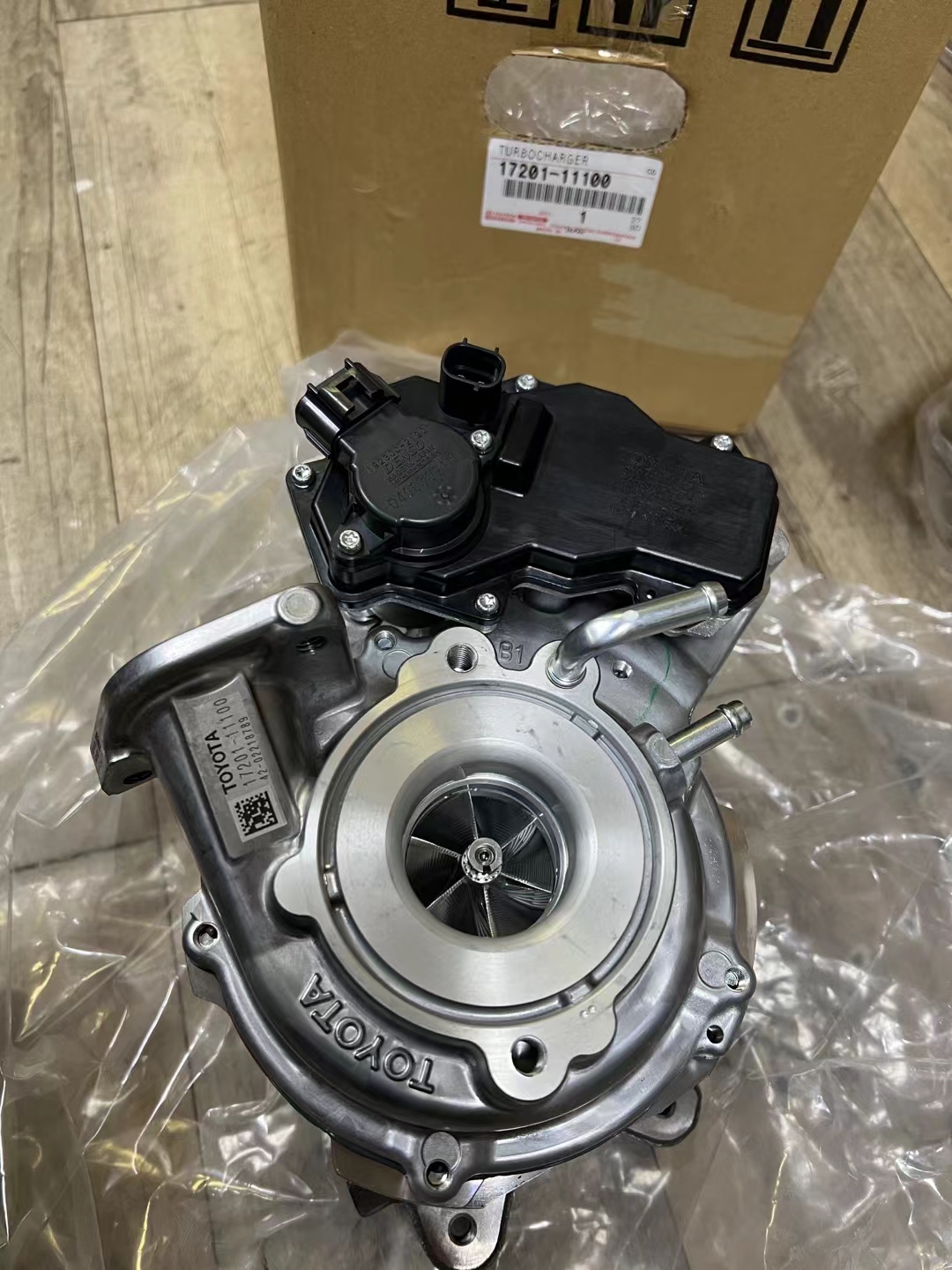 Genuine Turbocharger 17201-11100